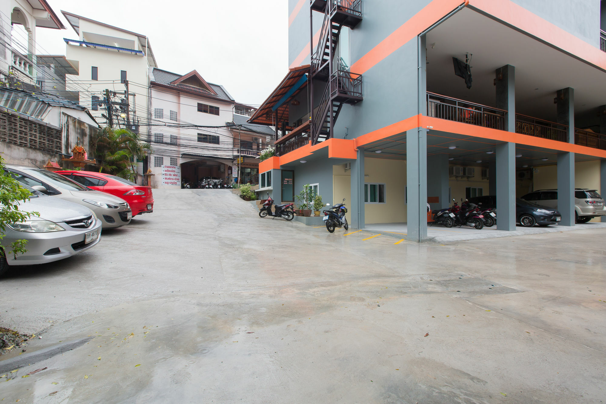 Chusri Hotel Patong Exterior foto